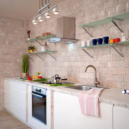 Hvar Adria Apartman *