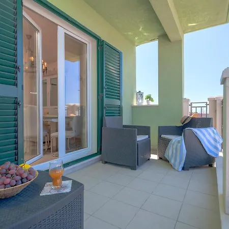 Hvar Adria Apartman *