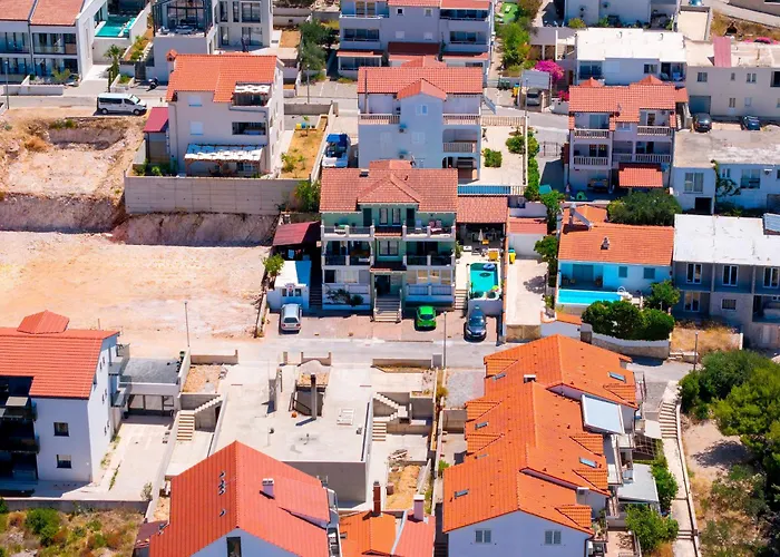 Hvar Adria * Χβαρ