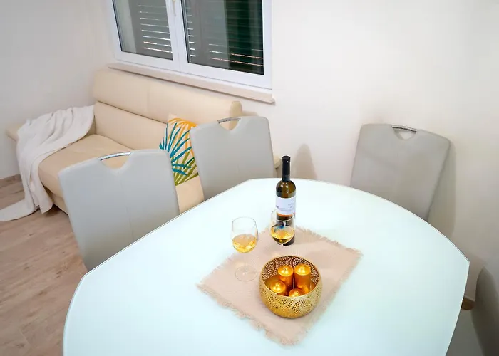 Hvar Adria Διαμέρισμα